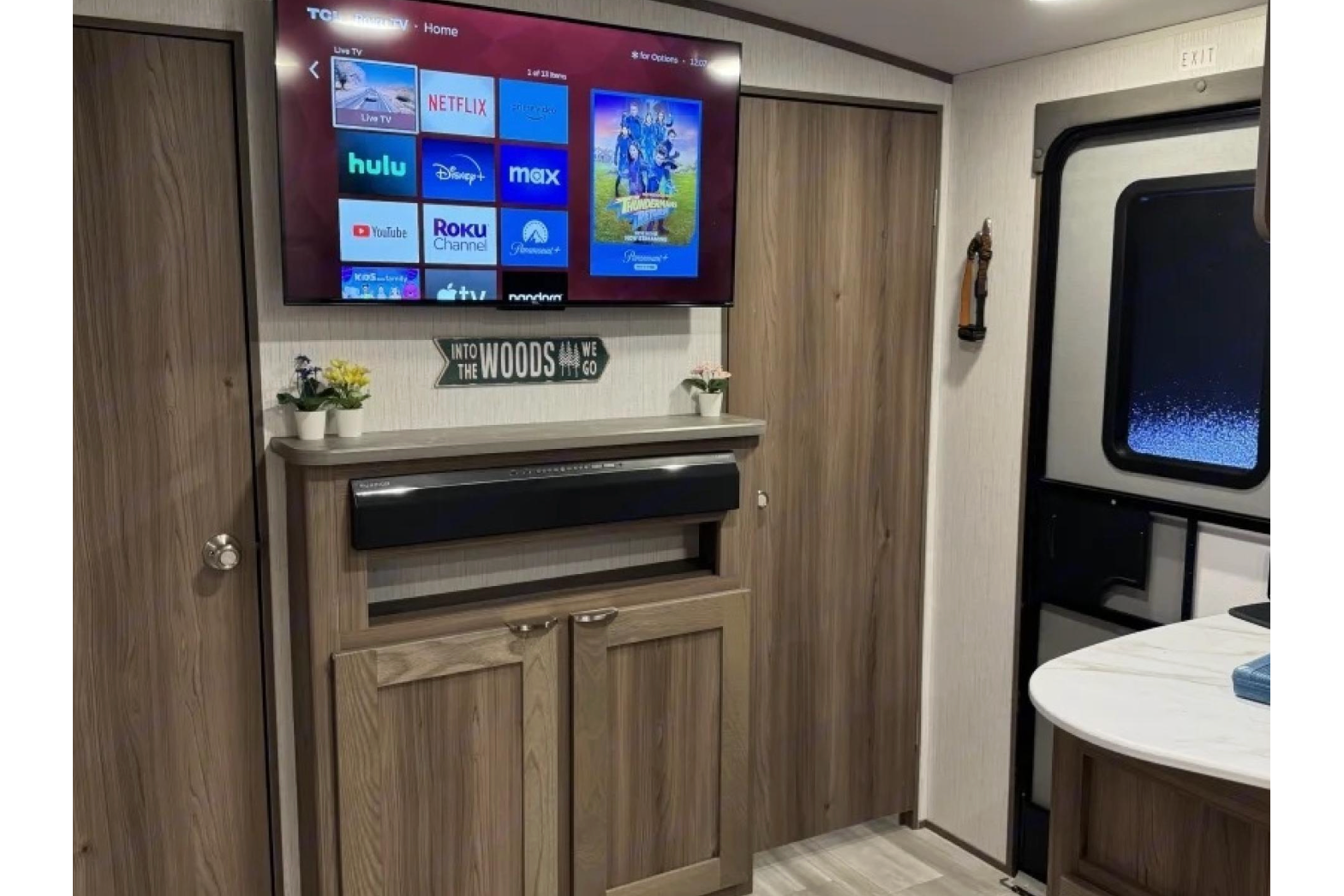 MPG Glamper’s Mansion w/ 2 Bedrooms & Outdoor Kitchen