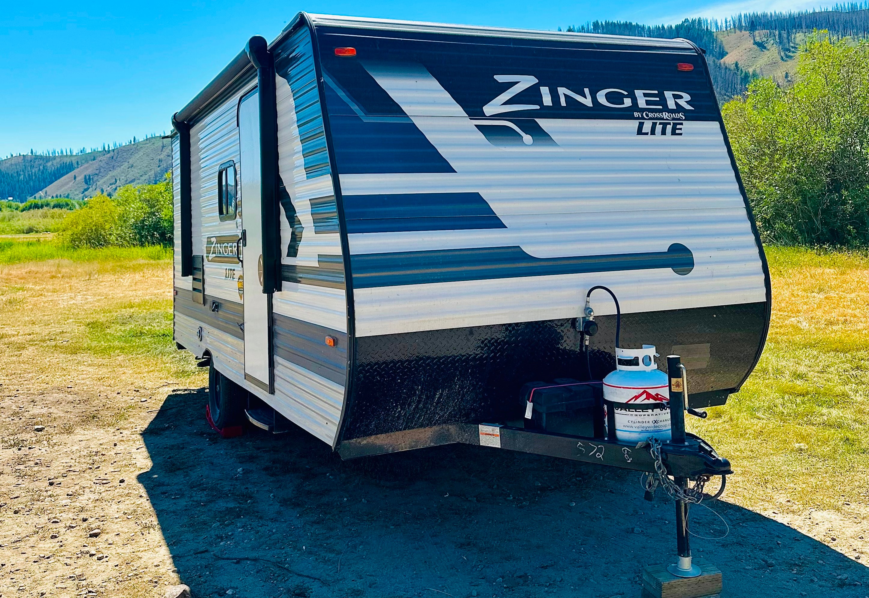 Caitlyn’s Nature Finder ZingerLite
