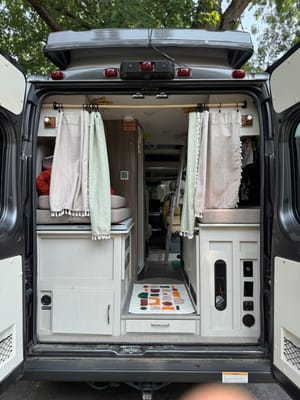 Rize & Shine - Pet Friendly, Easy to Drive, Adventure-Ready!