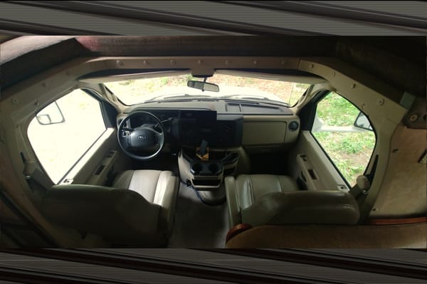 Créateur de souvenirs 32' Freelander 8 places!