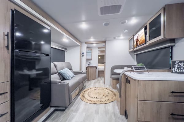 2023 Grand Design Imagine XLS 23LDE - Luxe RV Adventure Awaits!