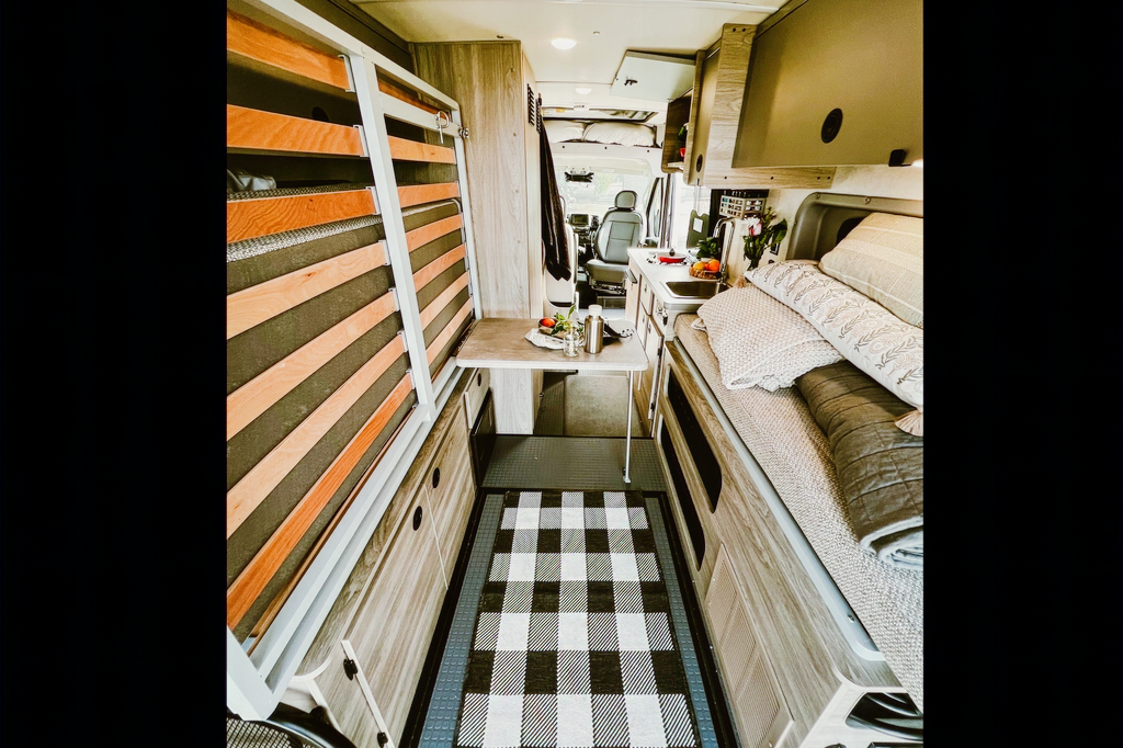 Off-Grid Adventure Ready! STARLINK Included - The Silver Lining