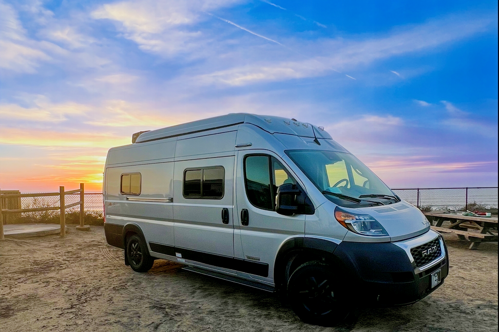 Off-Grid Adventure Ready! STARLINK Included - The Silver Lining