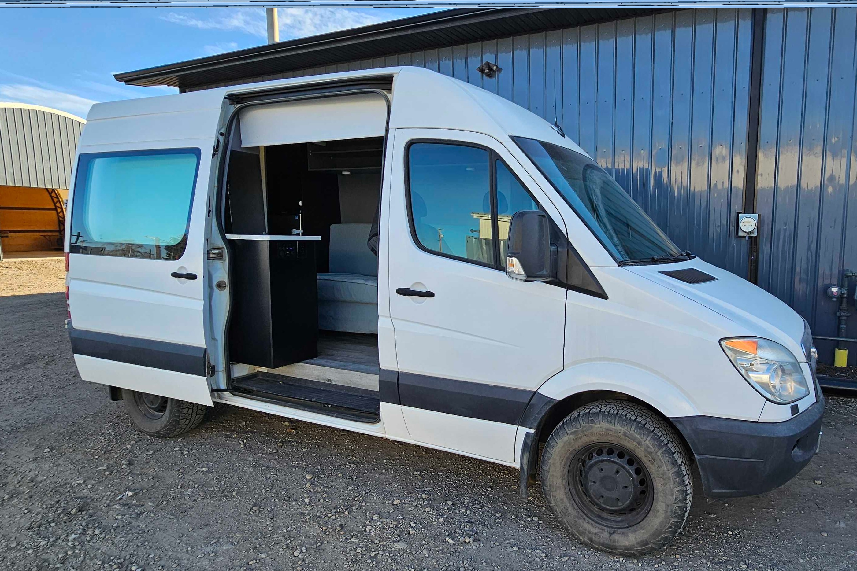 Colan's Mercedes-Benz Sprinter Class B