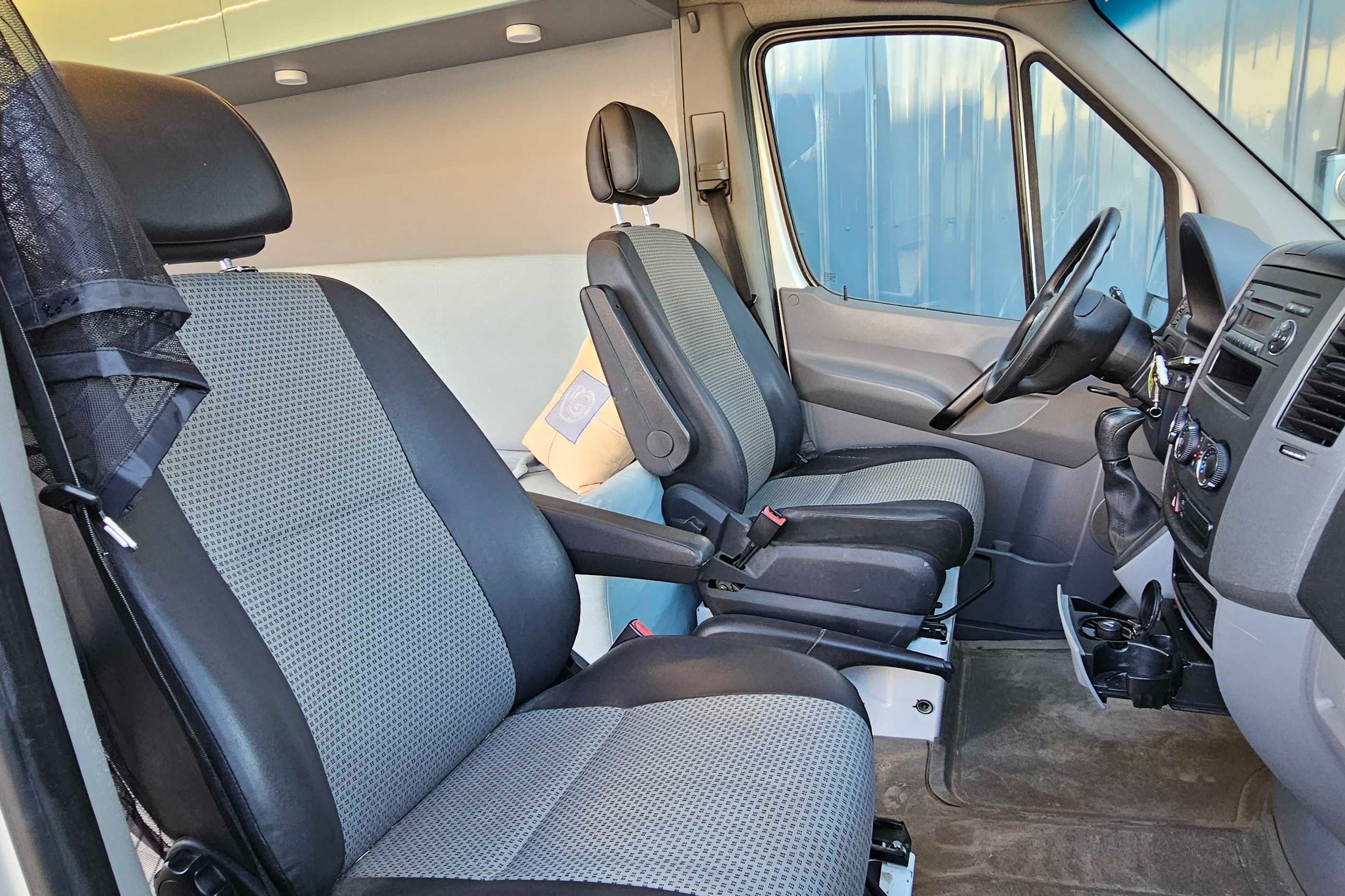 Colan's Mercedes-Benz Sprinter Class B