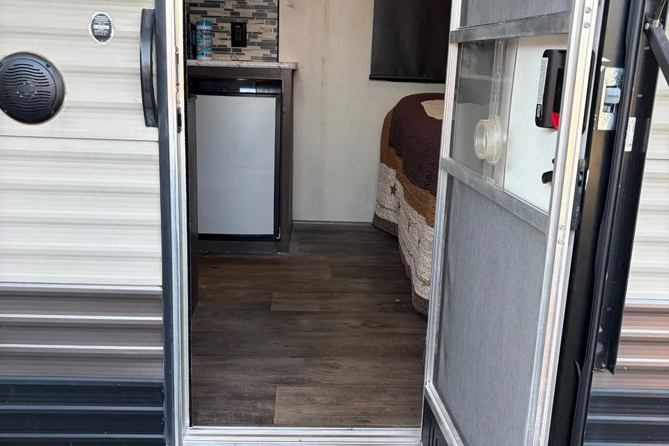 Larry's Forest River Wildwood FSX Travel Trailer