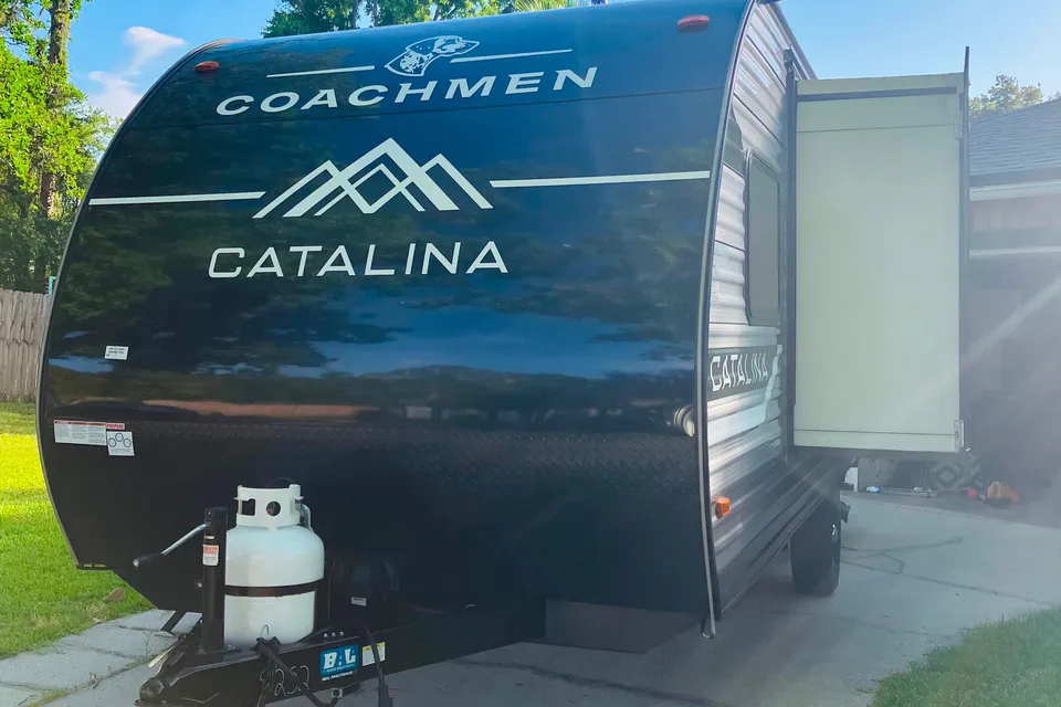 New Coachmen Catalina Summit 7