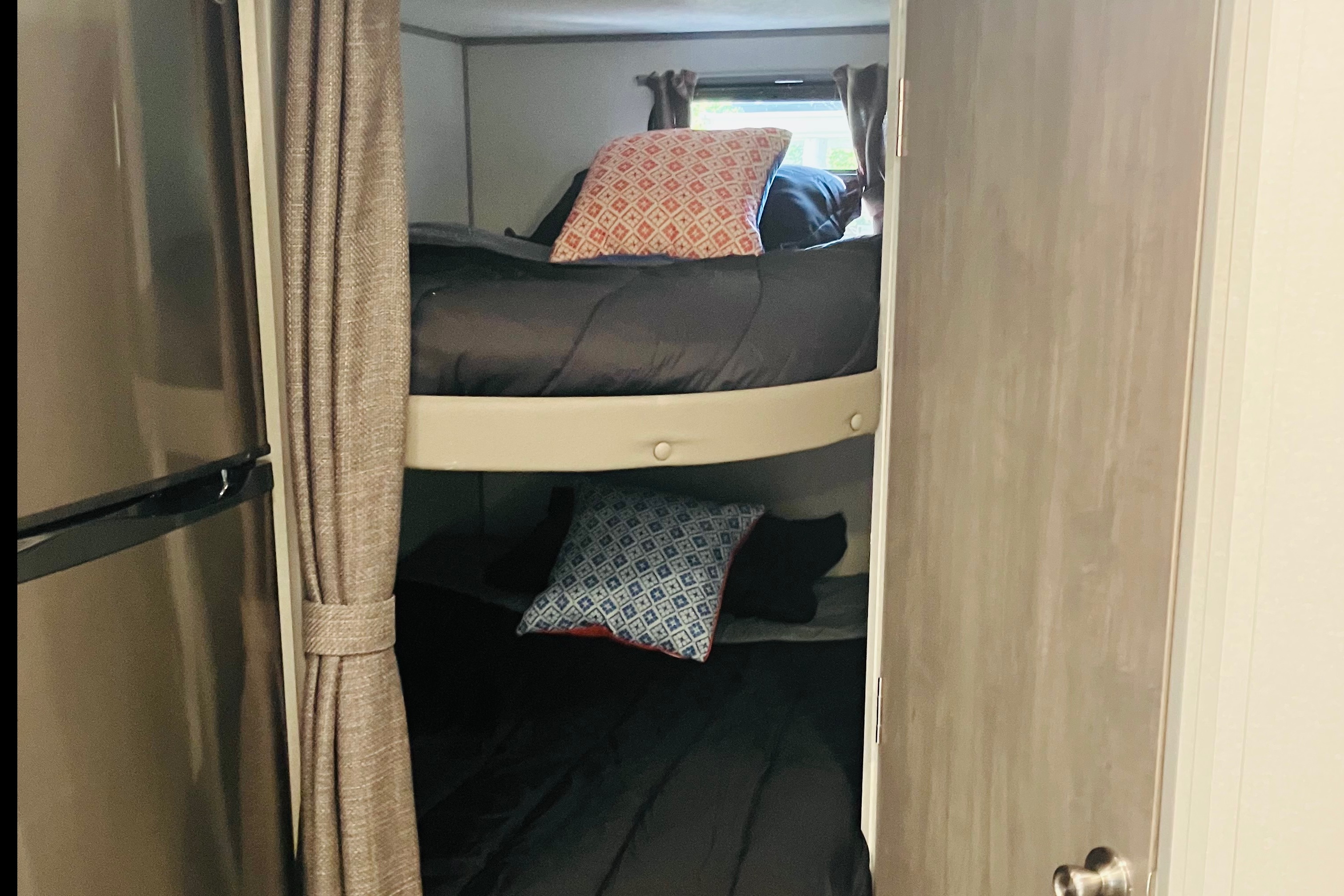 New Coachmen Catalina Summit 7