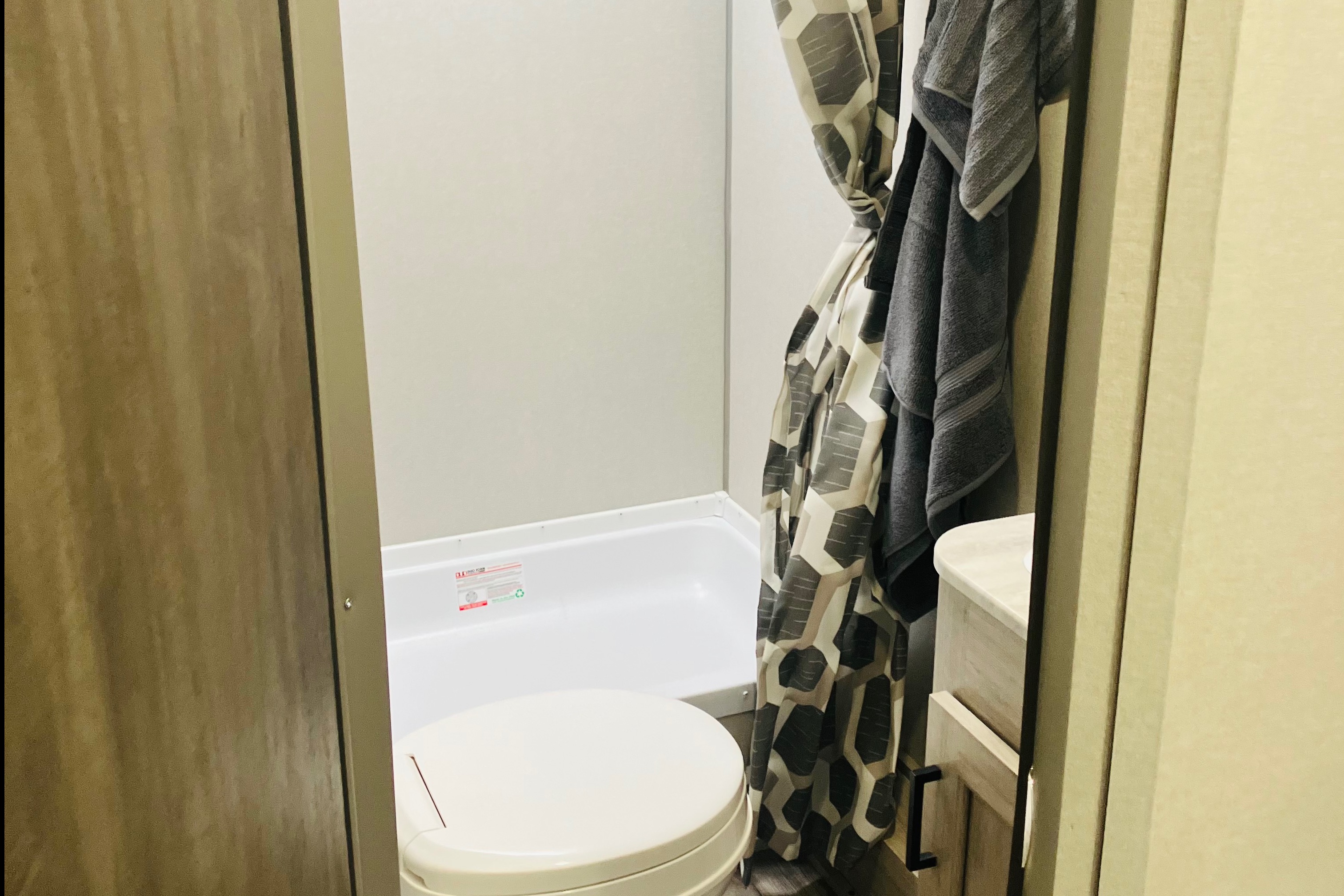 New Coachmen Catalina Summit 7
