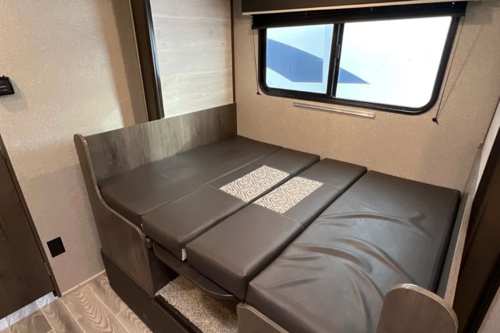 2021 Jayco Jay Flight SLX 7 Baja Edition *With Solar*