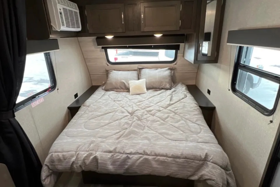 2021 Jayco Jay Flight SLX 7 Baja Edition *With Solar*