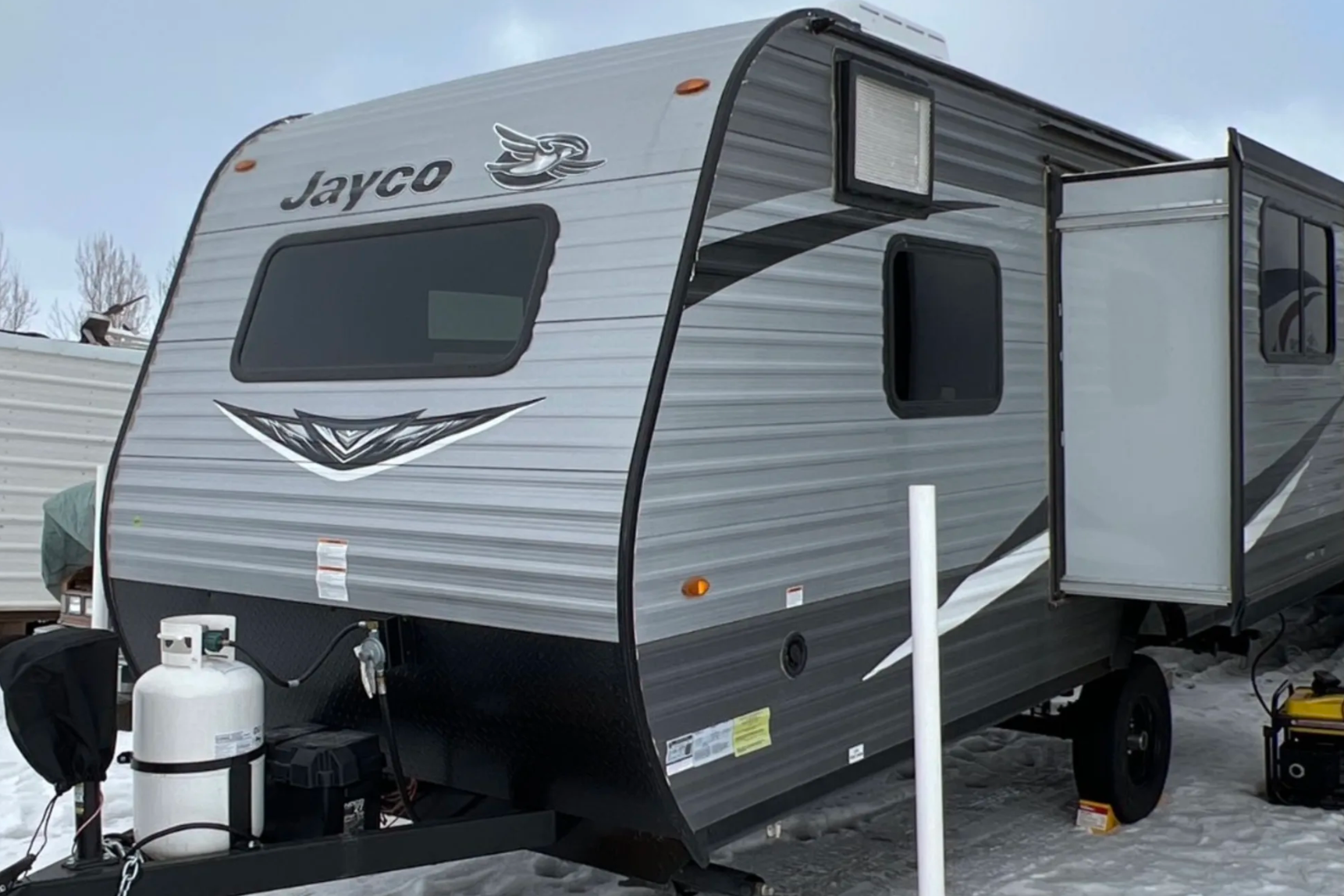 2021 Jayco Jay Flight SLX 7 Baja Edition *With Solar*
