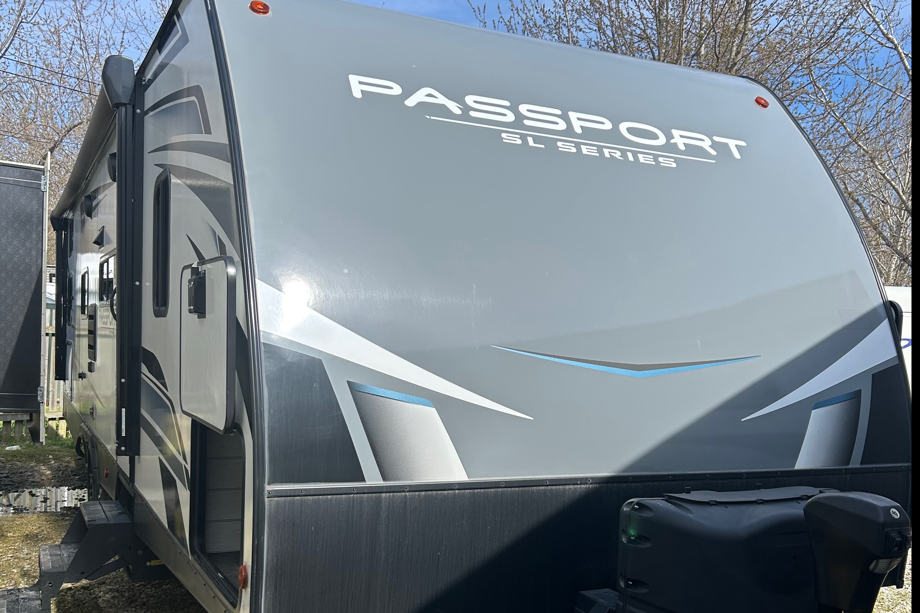 Nellie's Keystone Passport SL Travel Trailer