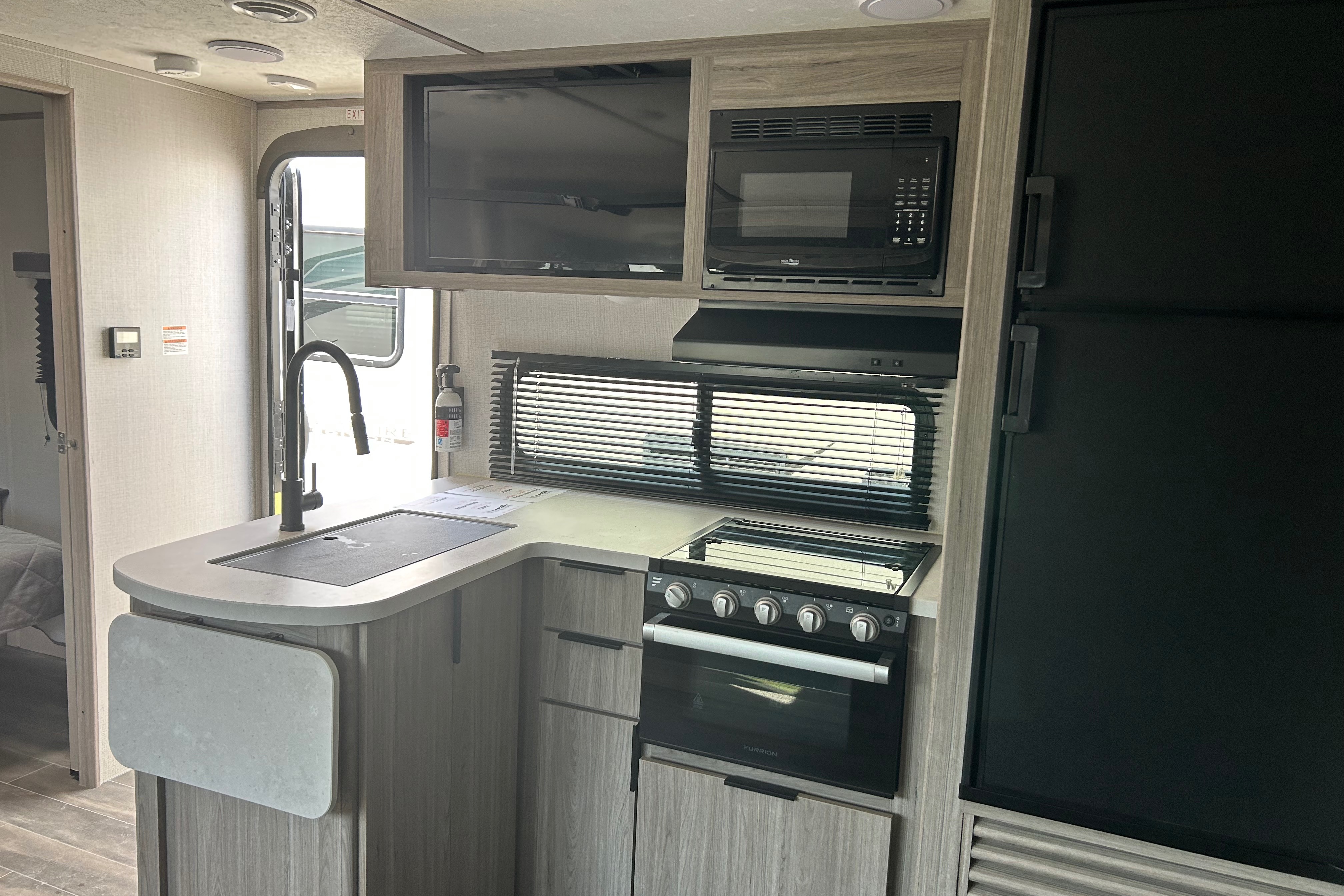 Nellie's Keystone Passport SL Travel Trailer
