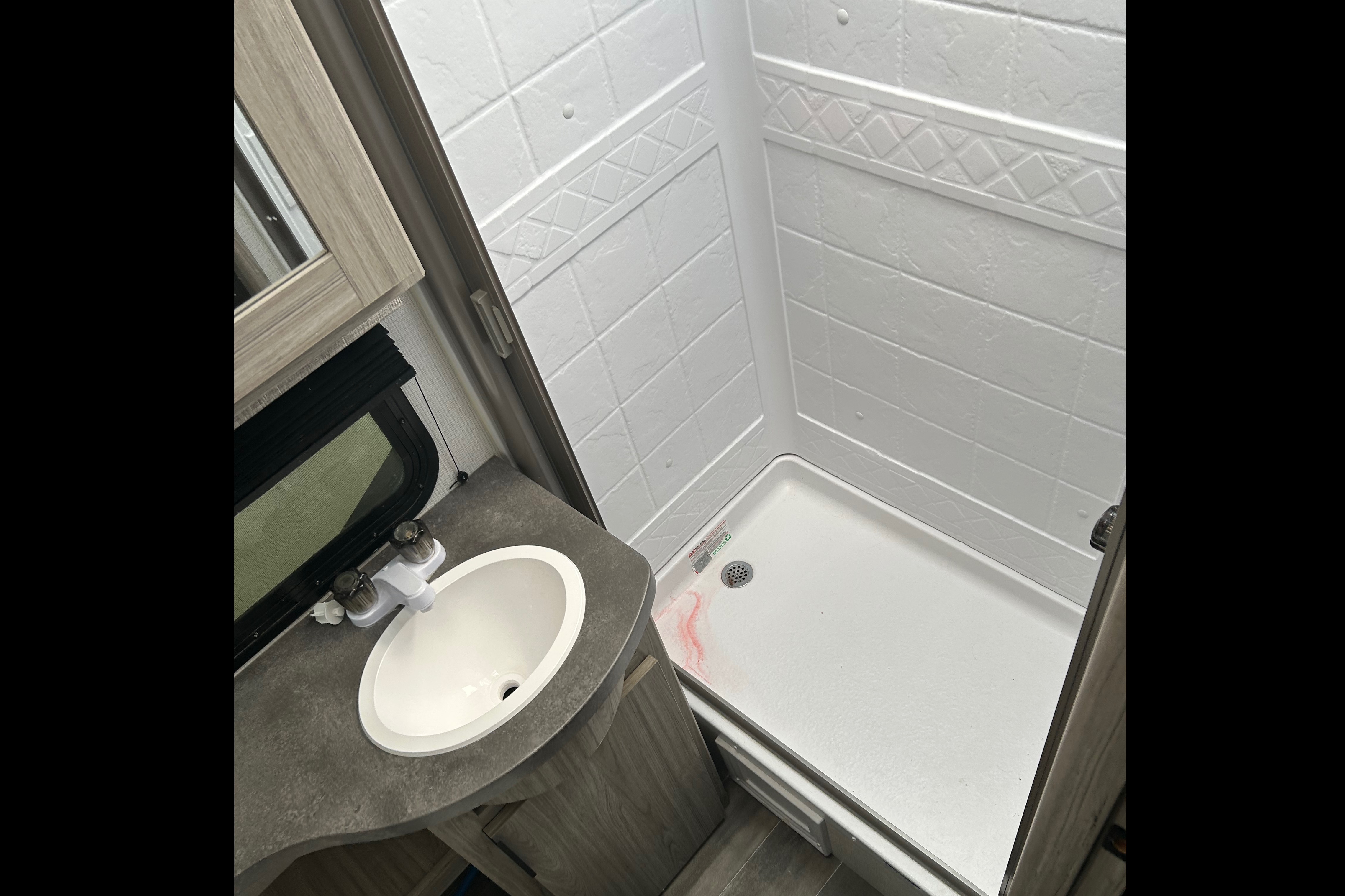Nellie's Keystone Passport SL Travel Trailer