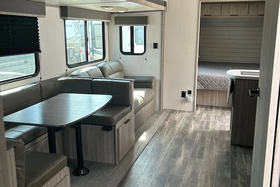 Nellie's Keystone Passport SL Travel Trailer