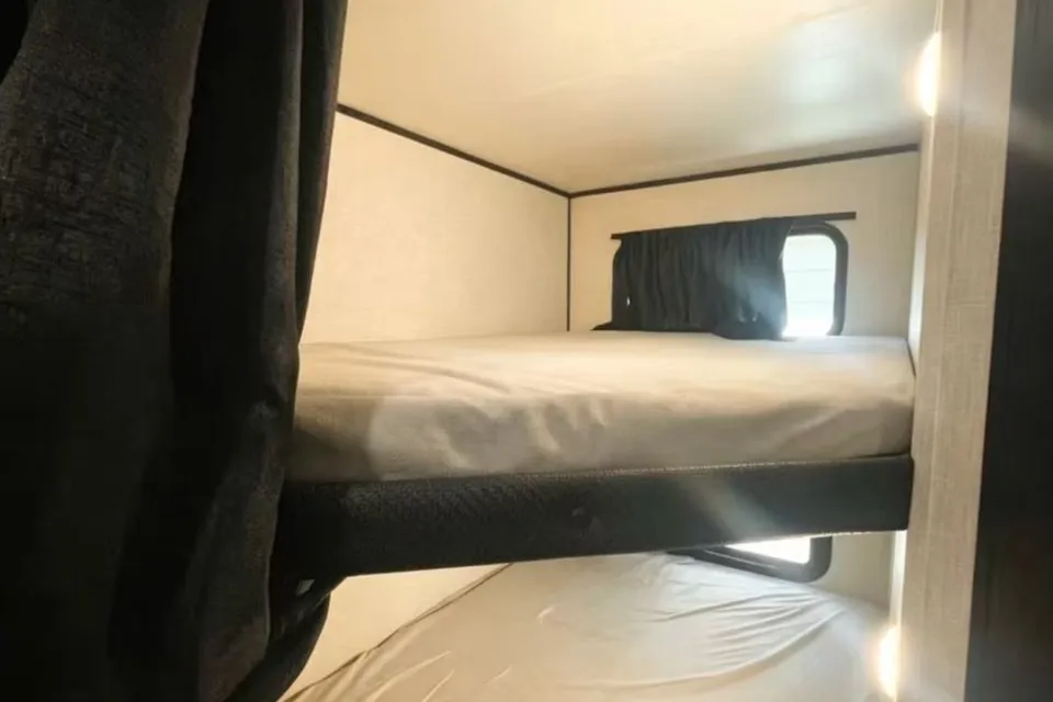 z's Highland Ridge RV Open range 188BHS Travel Trailer