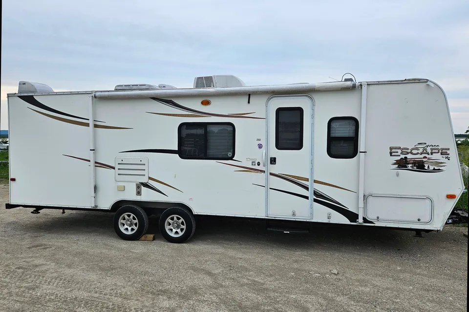 Derek's KZ Spree Escape Travel Trailer