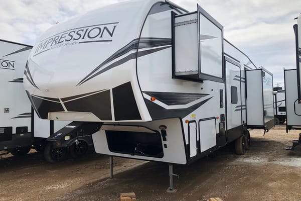 The Perfect Family Unit- Forest River 34MID Fifth Wheel