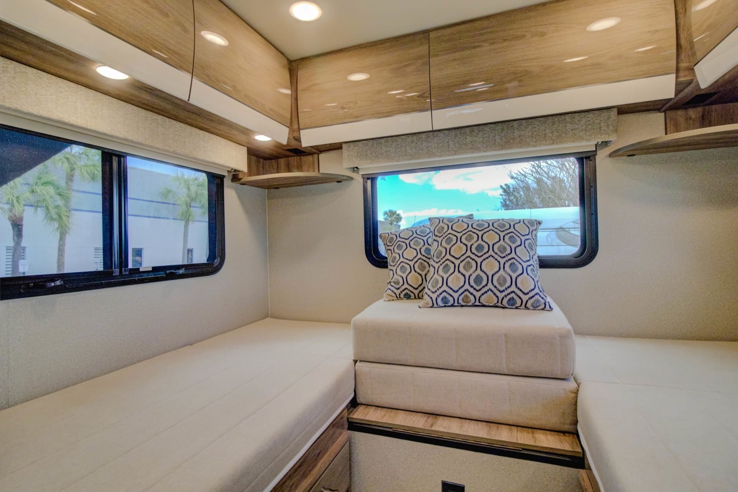 Entegra Coach QWEST 24T - Rusty's RV Adventure