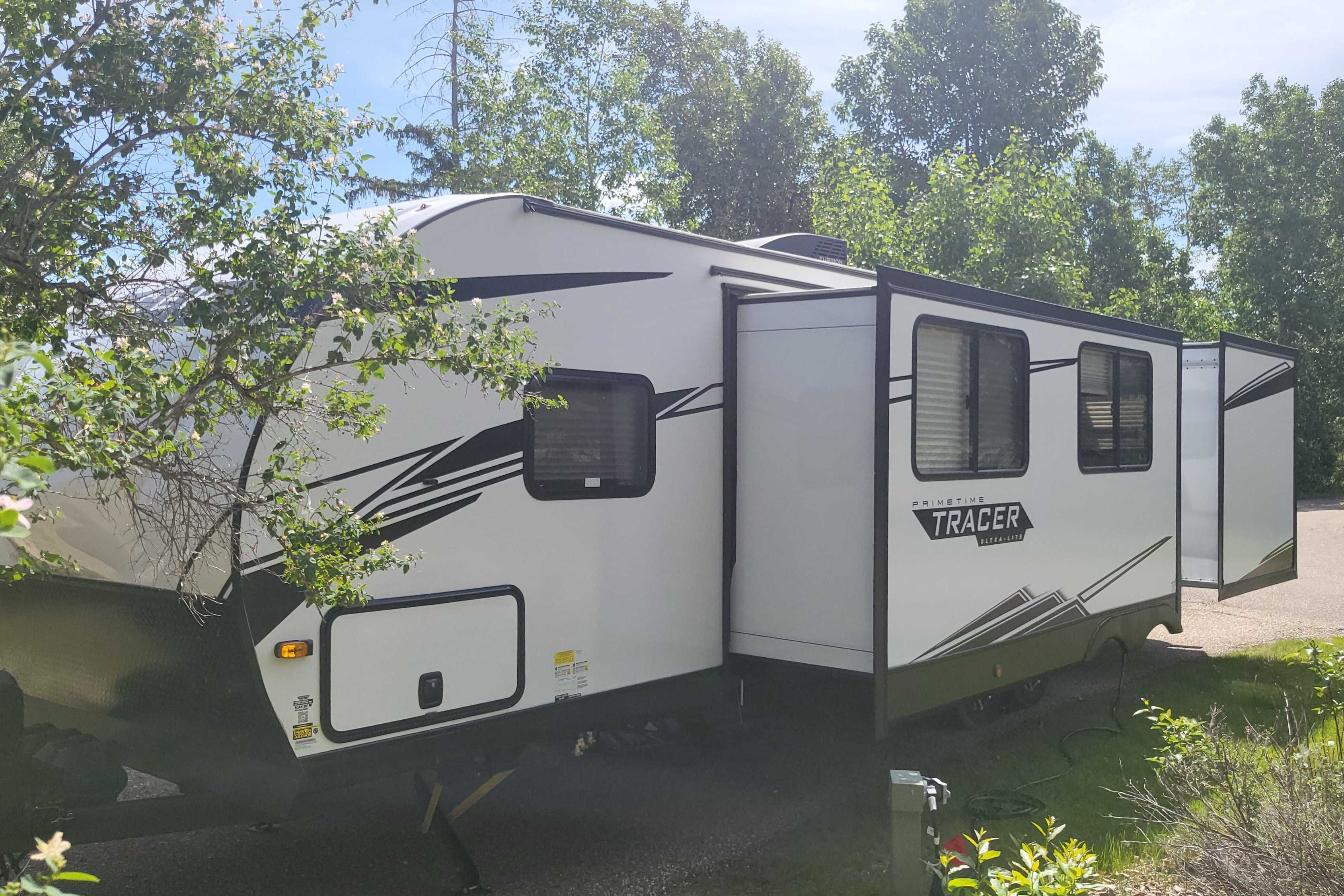 Family Friendly Bunkhouse/Outdoor Kitchen Travel Trailer