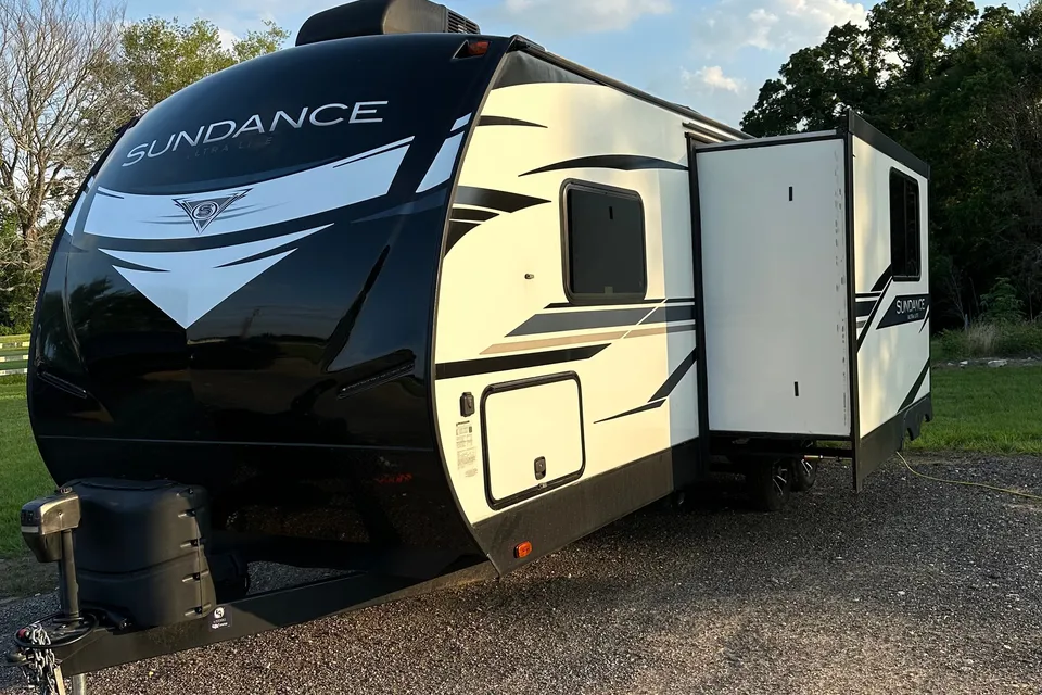 Diamond W Rentals