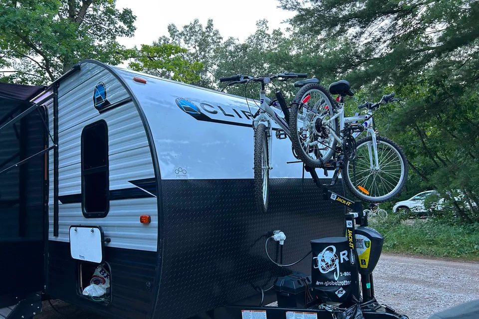 Trixie 's Coachmen Clipper 182DBU  Travel Trailer