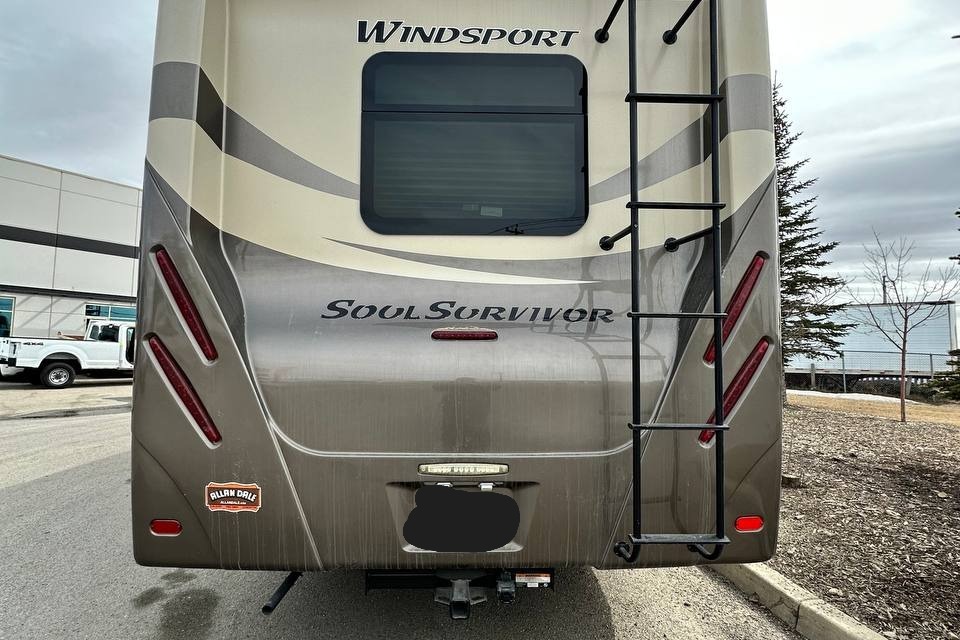 Thor Motor Coach Windsport