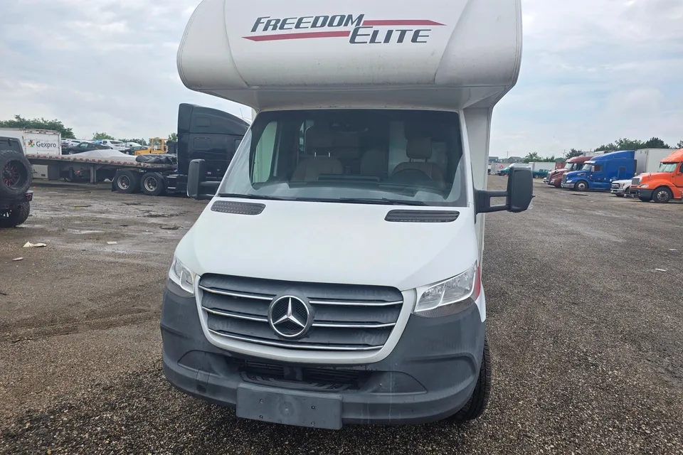 daniel's Thor Motor Coach Freedom Elite Class C