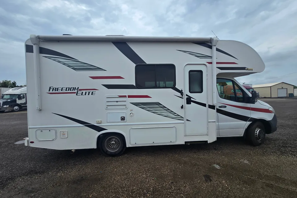 daniel's Thor Motor Coach Freedom Elite Class C