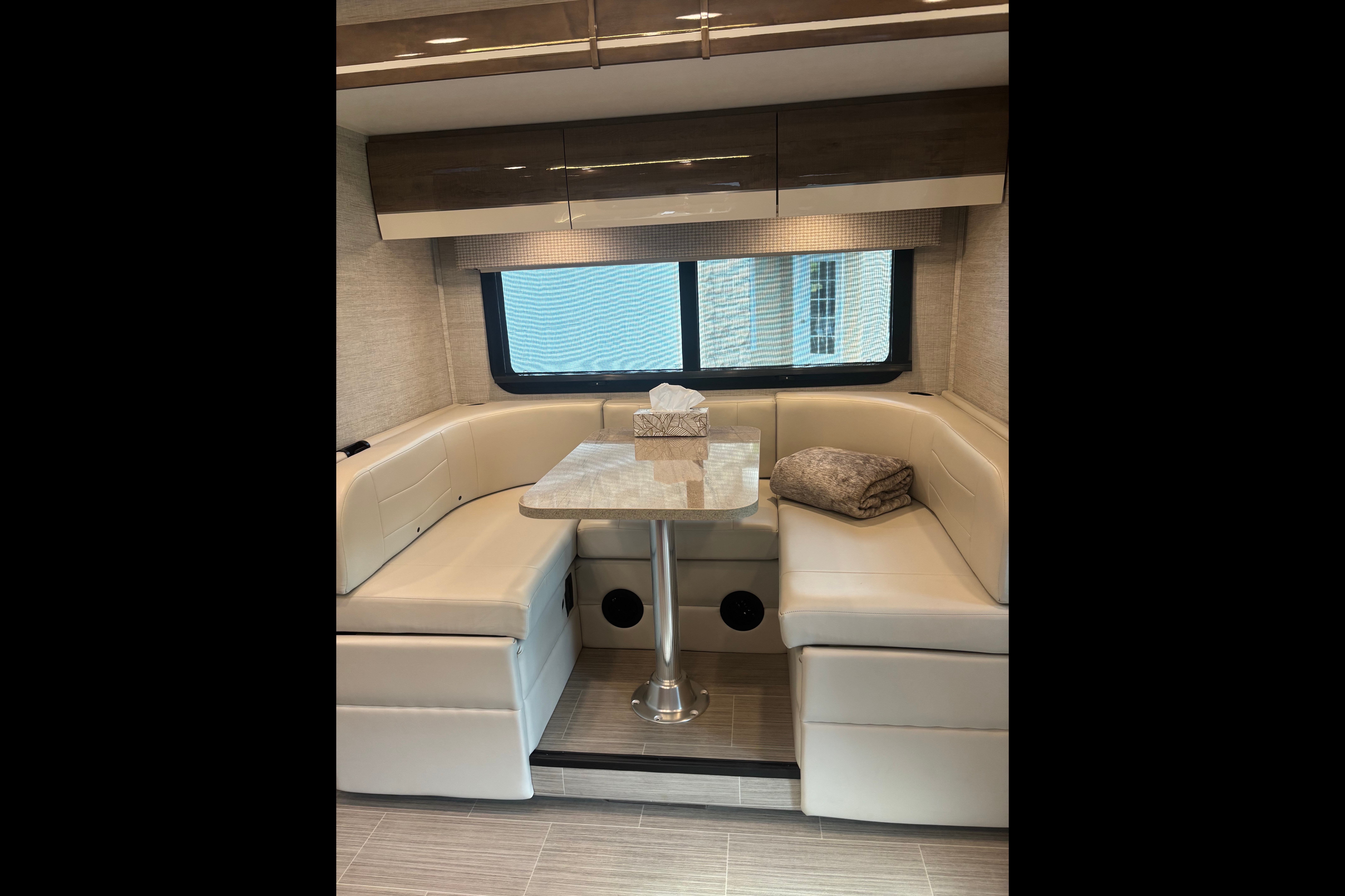 LA BELLE VIE en Jayco Classe C