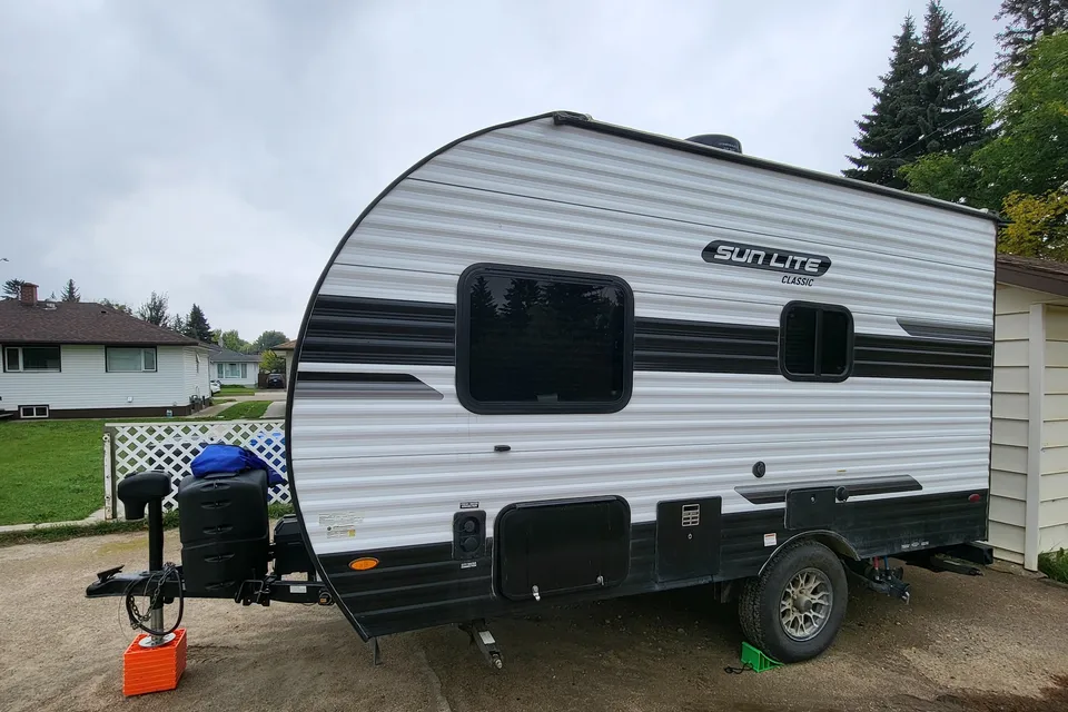 Sunset Park RV Sun Lite 16BH