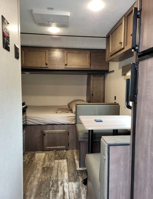 Sunset Park RV Sun Lite 16BH