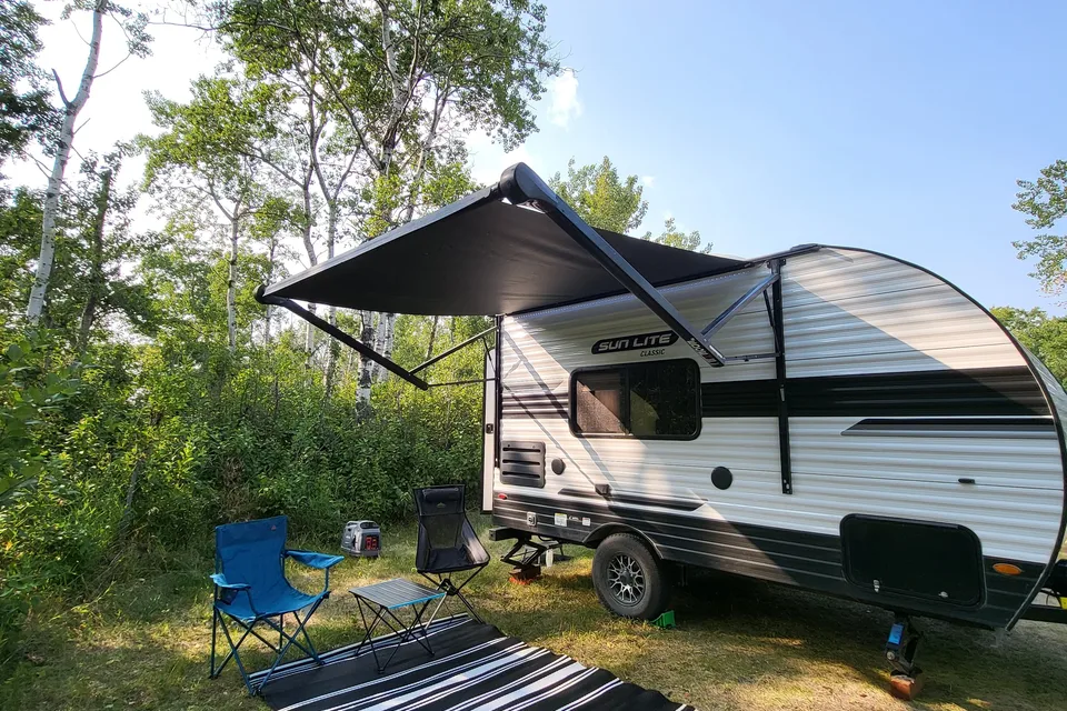 Sunset Park RV Sun Lite 16BH