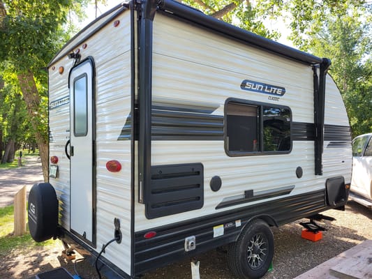Sunset Park RV Sun Lite 16BH