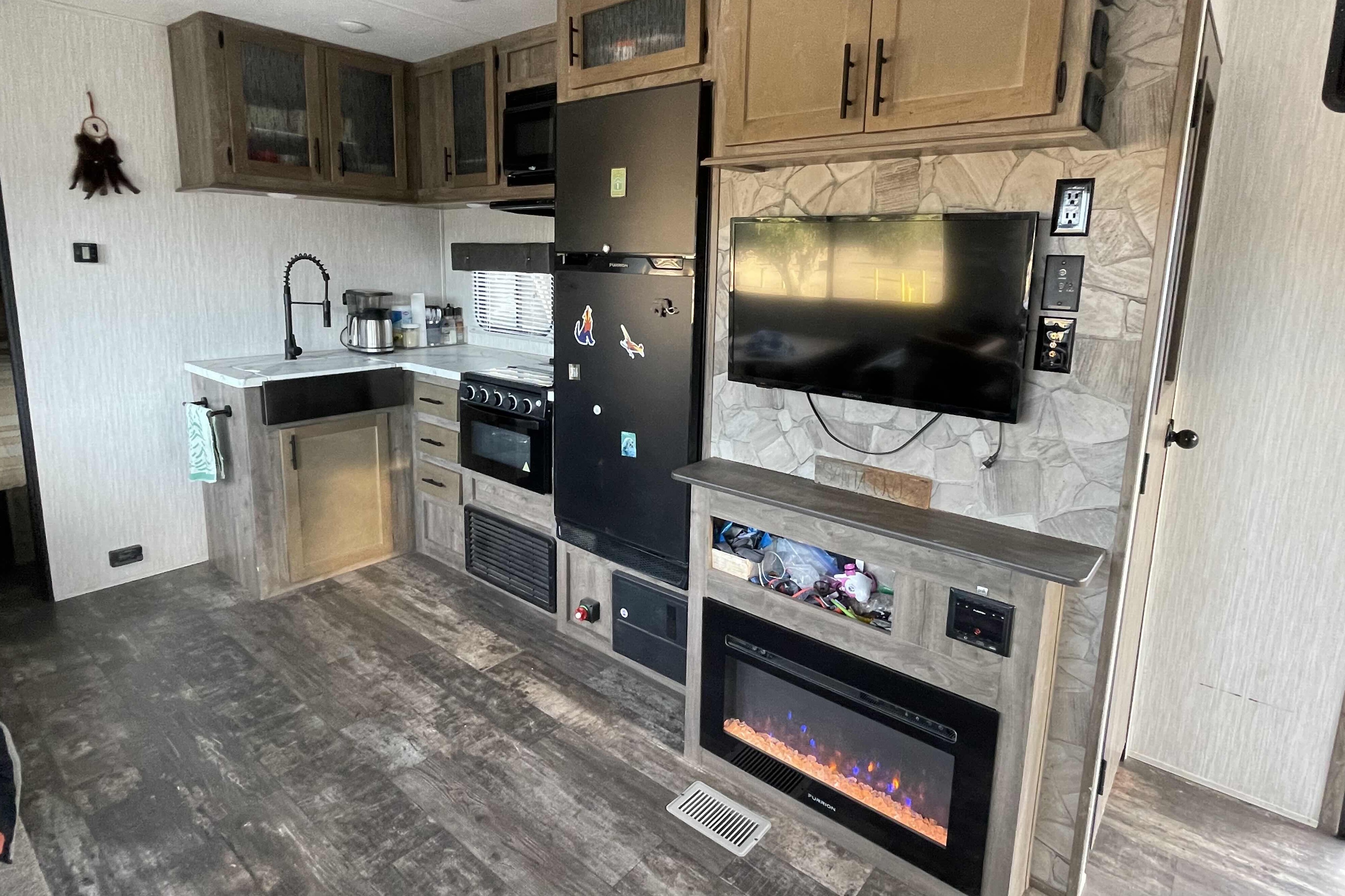 Wolf Pack Bunkhouse/Toyhauler