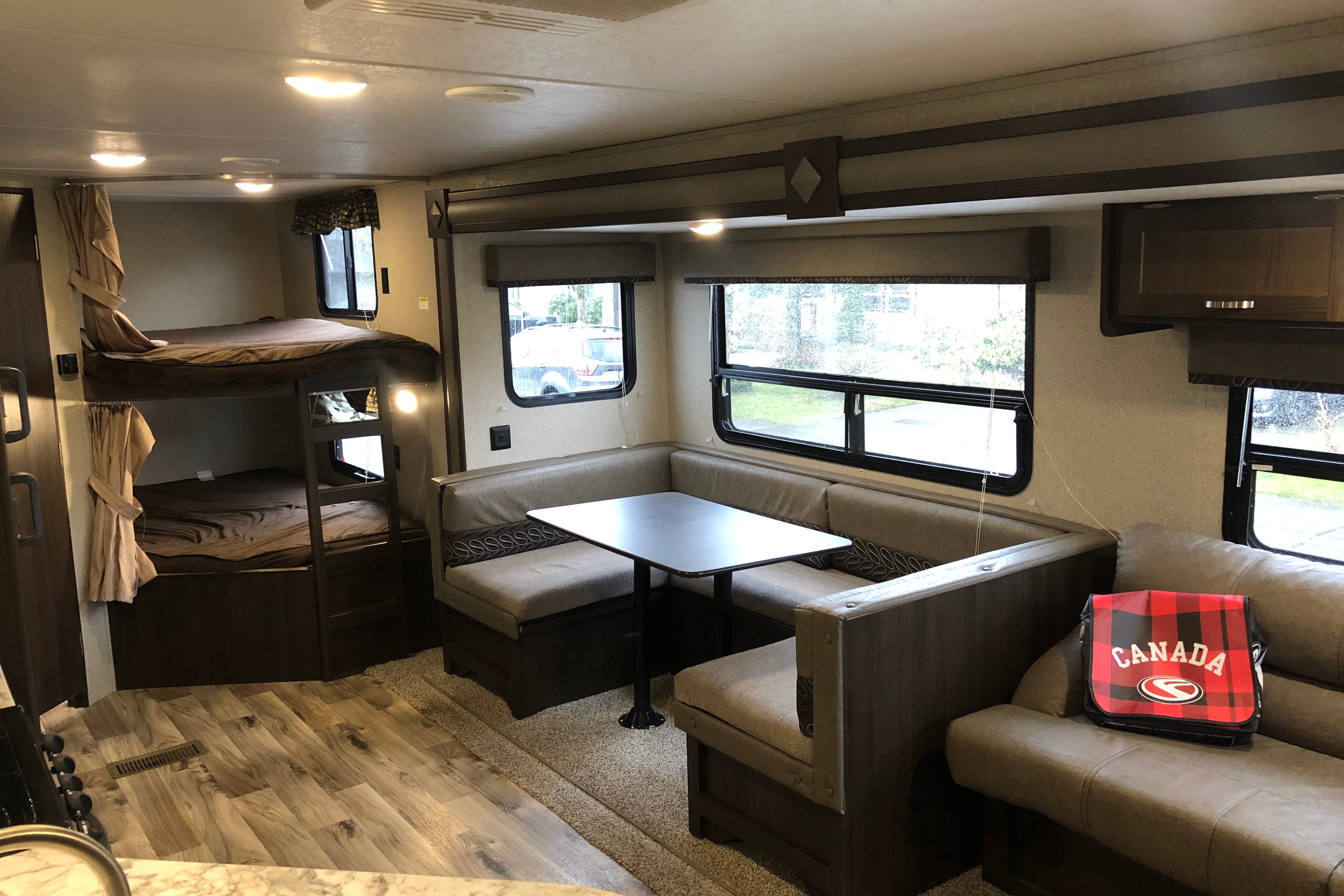 29' Keystone Springdale Travel Trailer