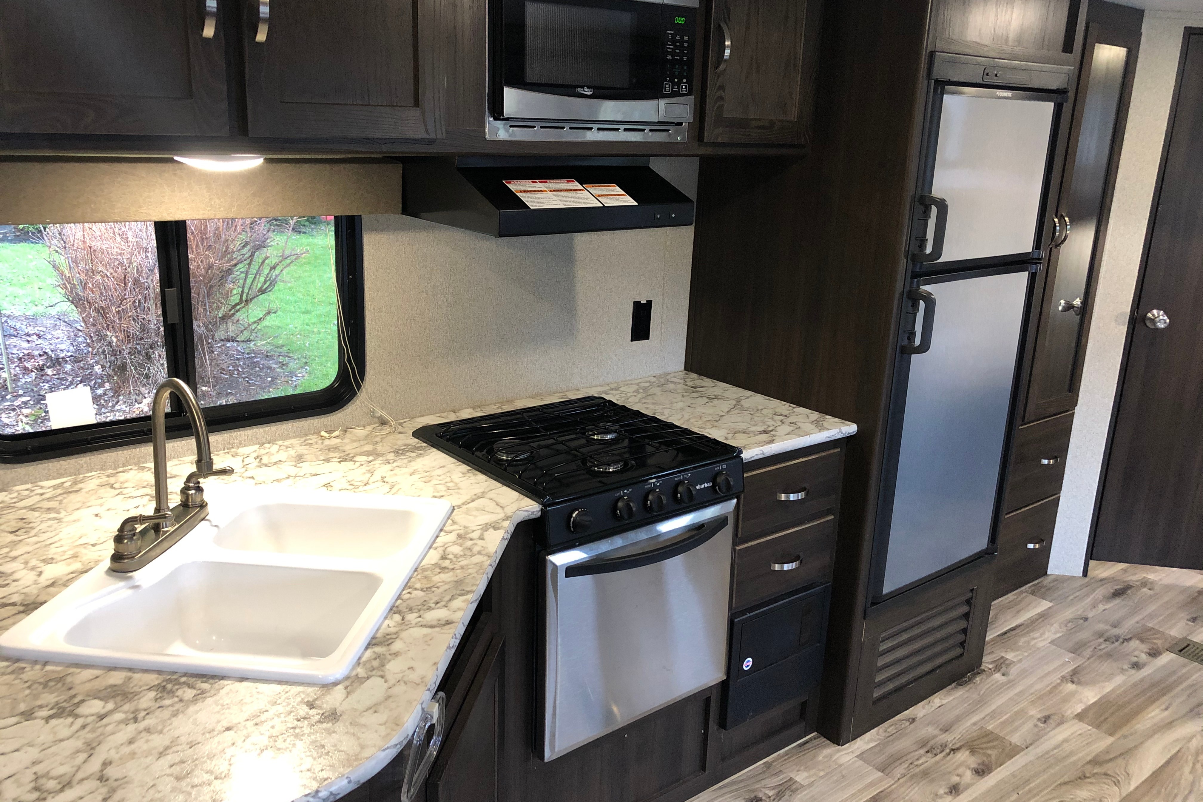 29' Keystone Springdale Travel Trailer
