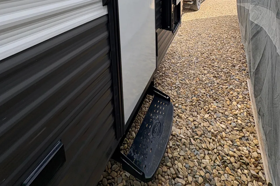 Family Fun - Starcraft Autumn Ridge 177BH Travel Trailer