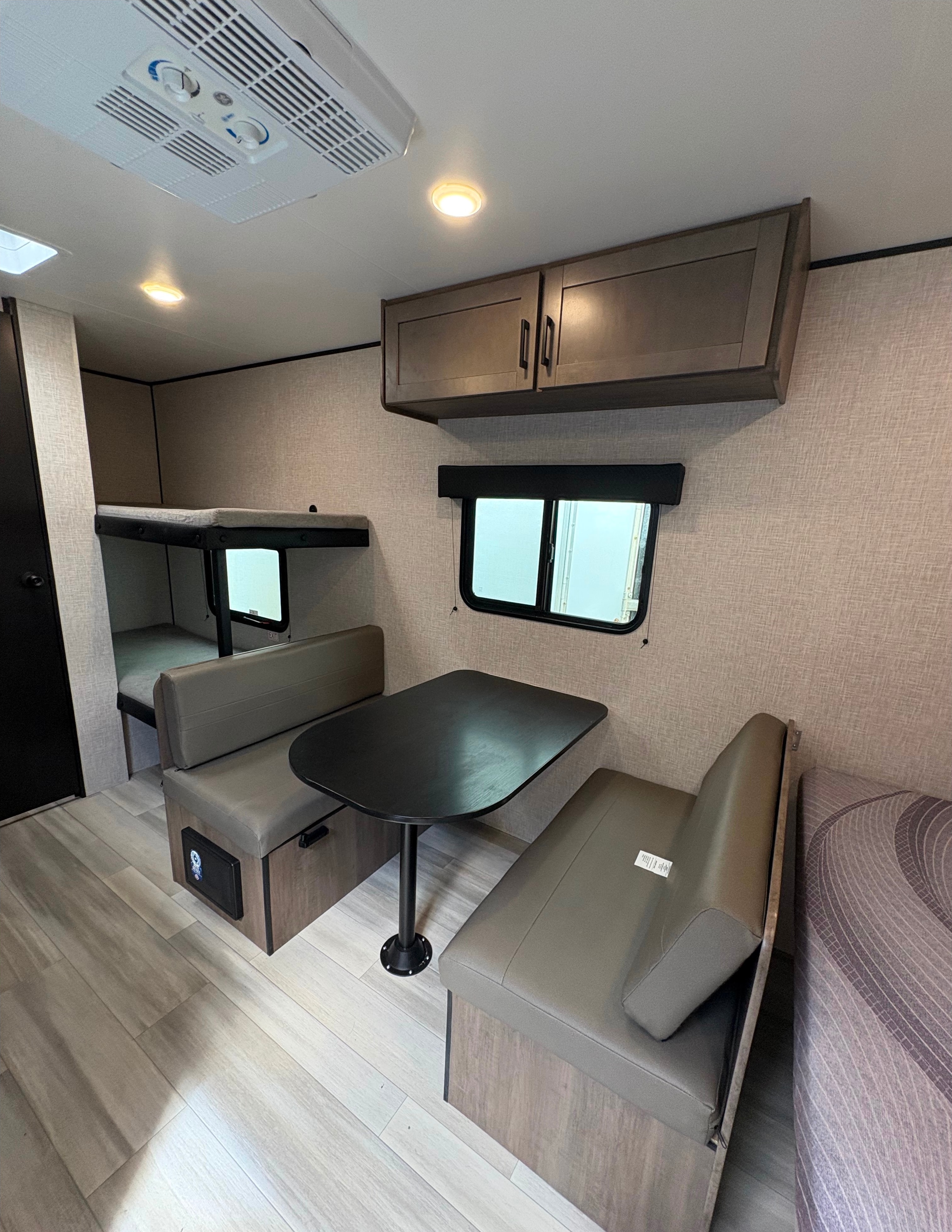 Family Fun - Starcraft Autumn Ridge 177BH Travel Trailer