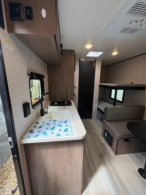 Family Fun - Starcraft Autumn Ridge 177BH Travel Trailer