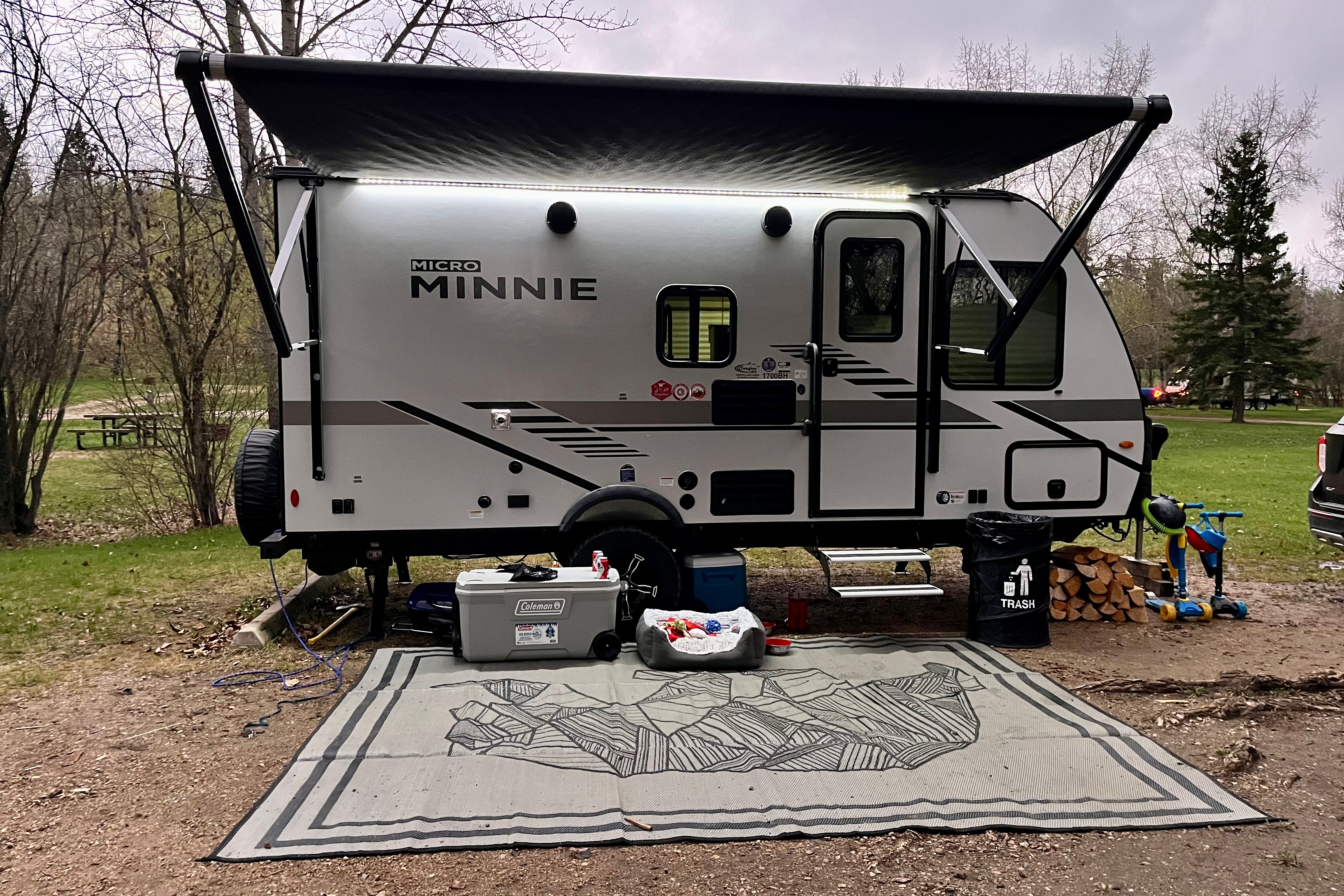 2023 Winnebago with bunks - only 3,400 lbs can tow with SUV