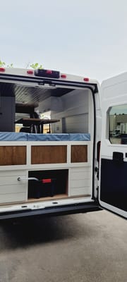 Cozy custom crafted van with Shower, Toilet, Heat, Solar and more!