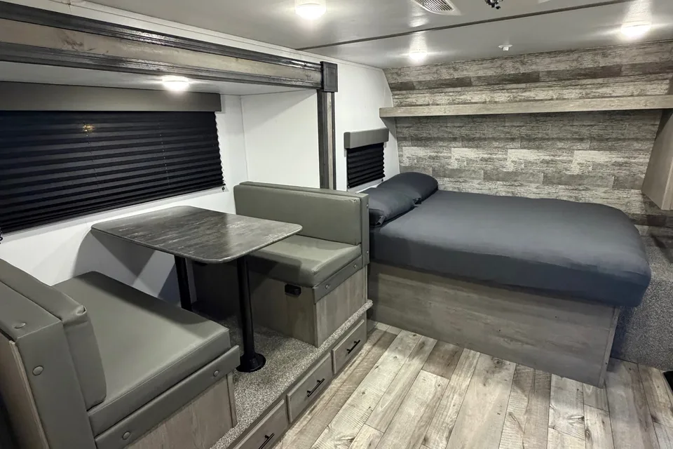 Adventure Bunkhouse w/ Slide Out-Easy Tow Camper Sleeps 5