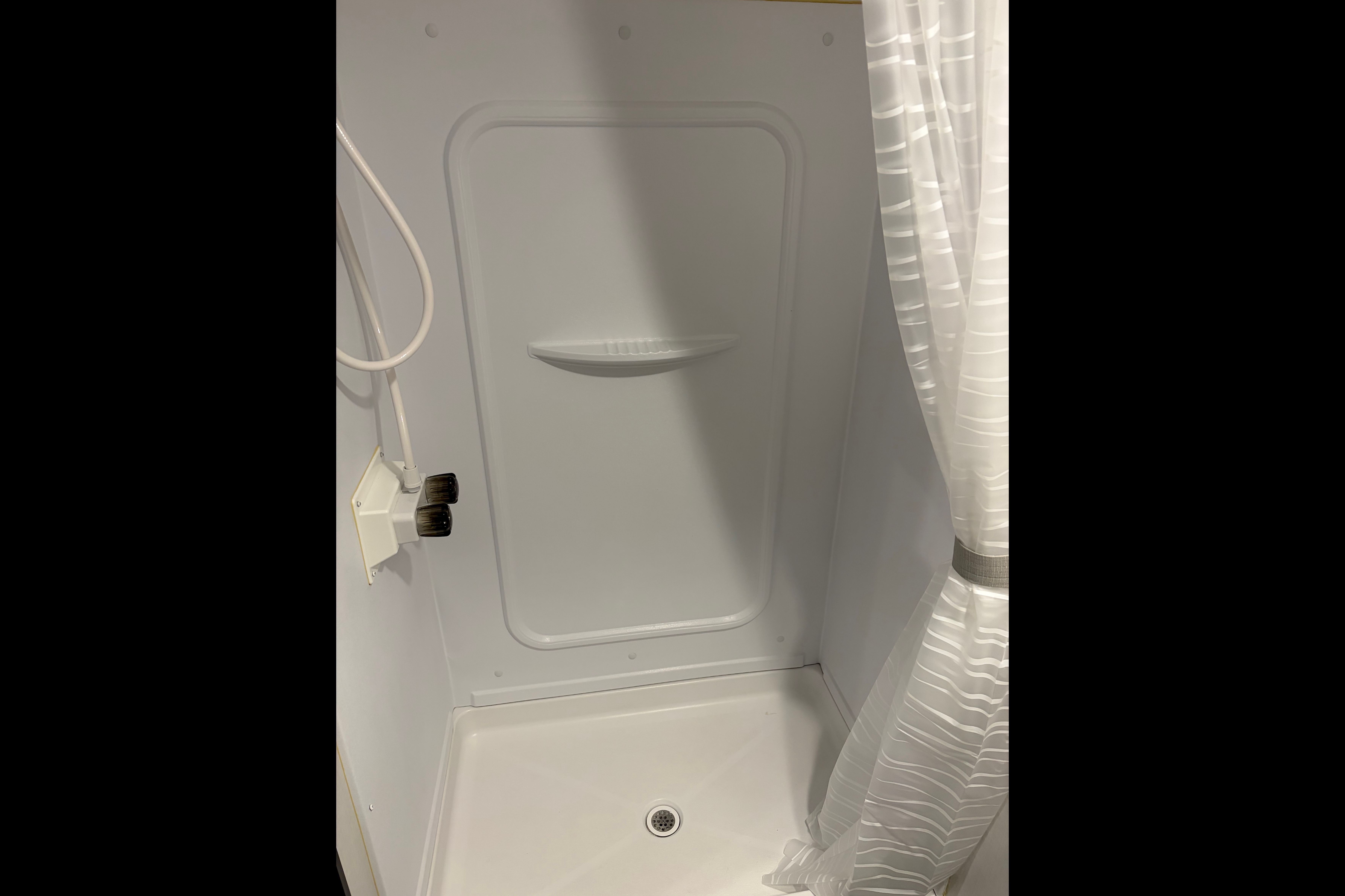 Adventure Bunkhouse w/ Slide Out-Easy Tow Camper Sleeps 5
