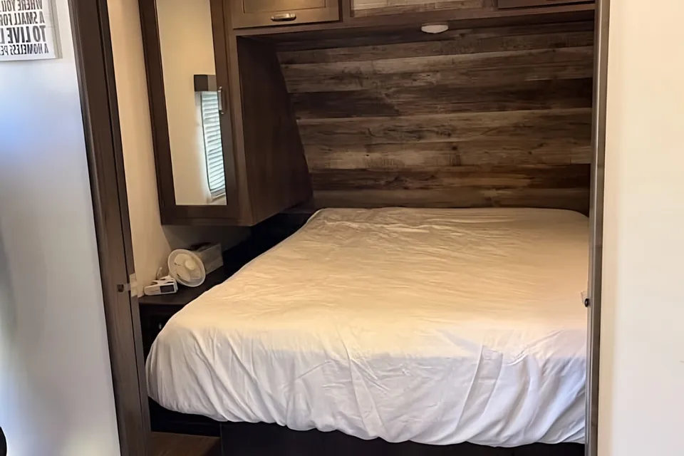 Gabby's Keystone Passport SL (M-267 BH)Travel Trailer