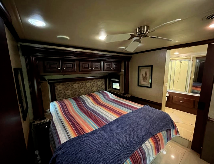 2013 Thor Motor Coach Tuscany Class A