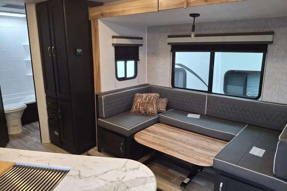 Coachmen 257BHS Travel Trailer