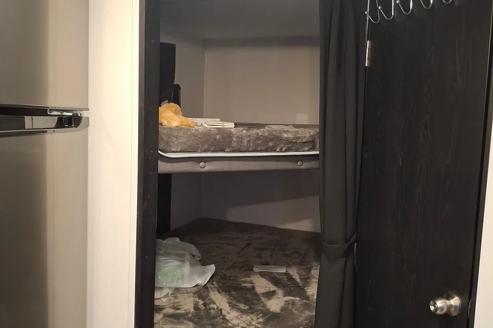 Coachmen 257BHS Travel Trailer