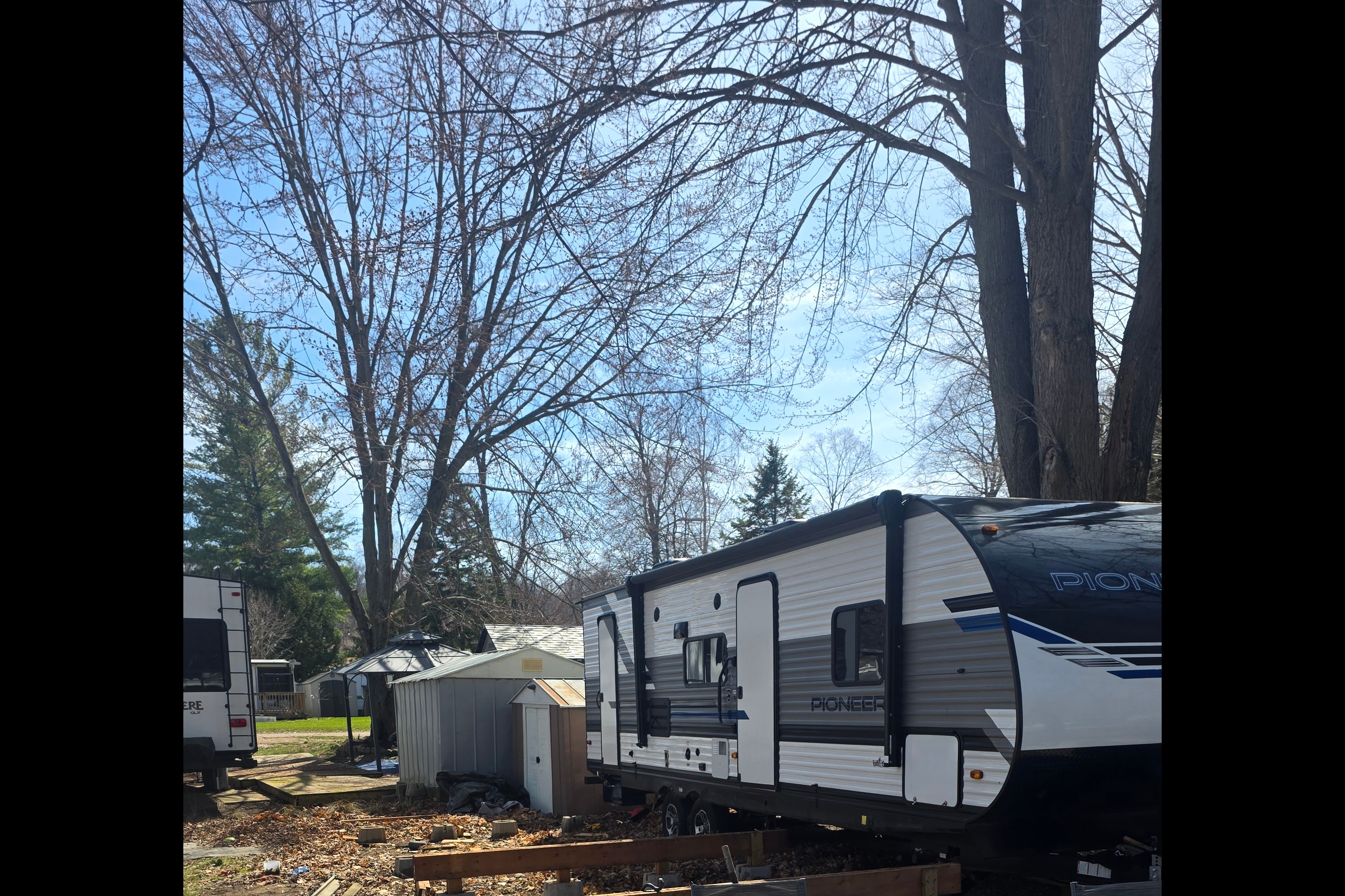 The 270 Pioneer escape